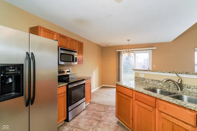 $1,515 | 1235 Porchester Lane, Greenwood, IN 46143