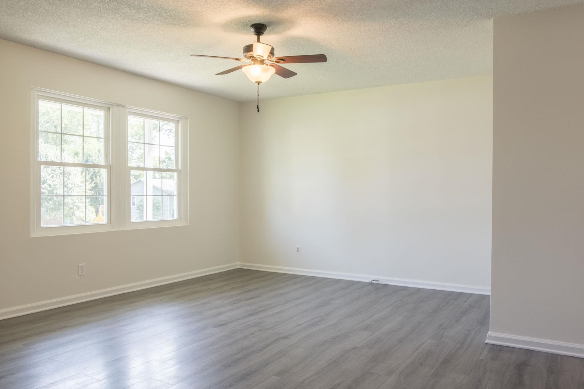 356 Ridge Court Timberville, VA 22853 - Photo 3 of 16 Gallery Image 3