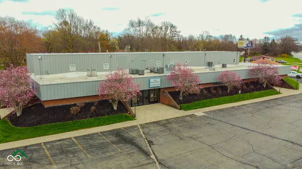 $1,200,000 | 2976 North Scatterfield Road, Anderson, IN 46012