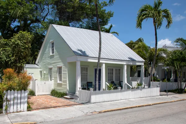 $1,560,000 | 709 Olivia Street, Key West, FL 33040