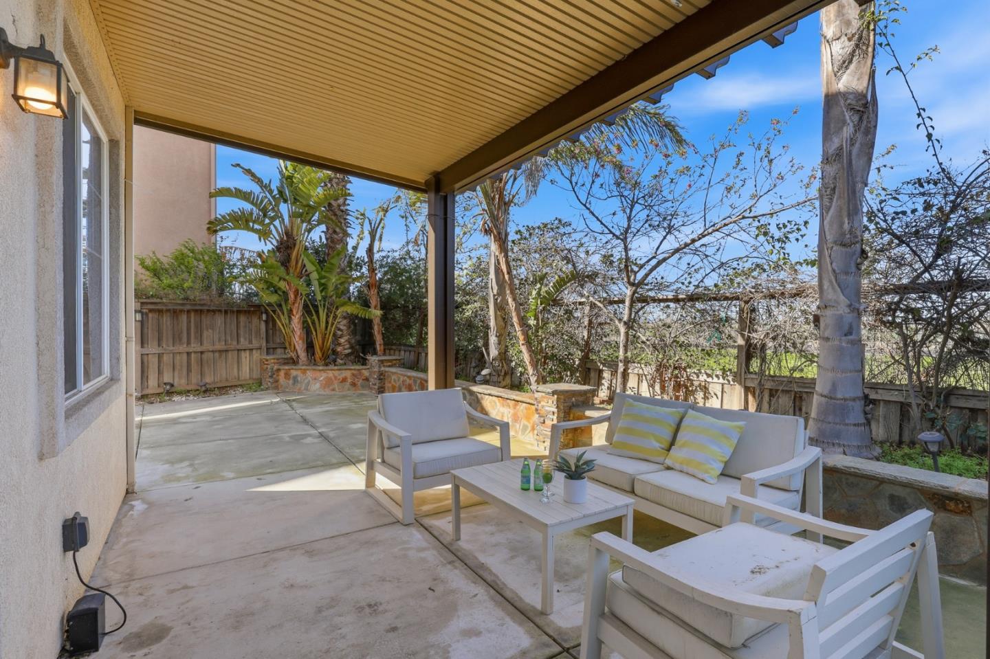 609 Rockspray Circle Pittsburg, CA 94565 - Photo 25 of 43 a outdoor space with patio the couches and a dining table with garden view