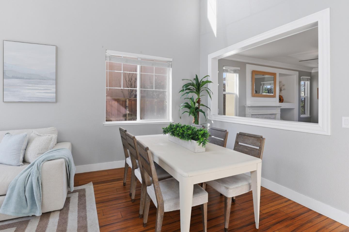 609 Rockspray Circle Pittsburg, CA 94565 - Photo 6 of 43 a view of a dining room with furniture and wooden floor