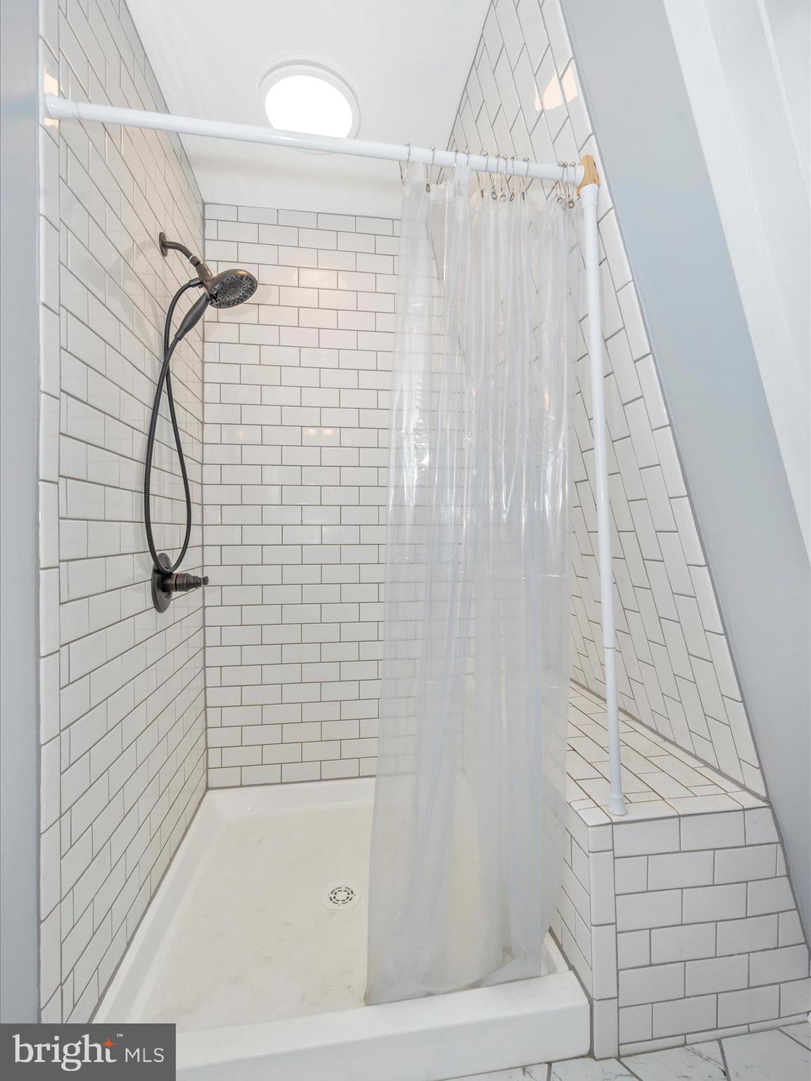 10218 Gambrill Park Road Frederick, MD 21702 - Photo 25 of 29 Bathroom