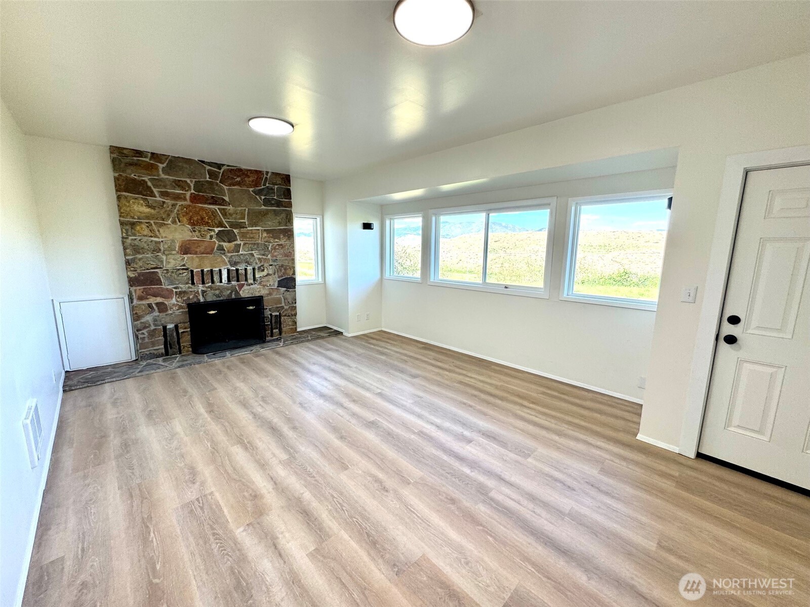 182 Frost Road Twisp, WA 98856 - Photo 9 of 26
