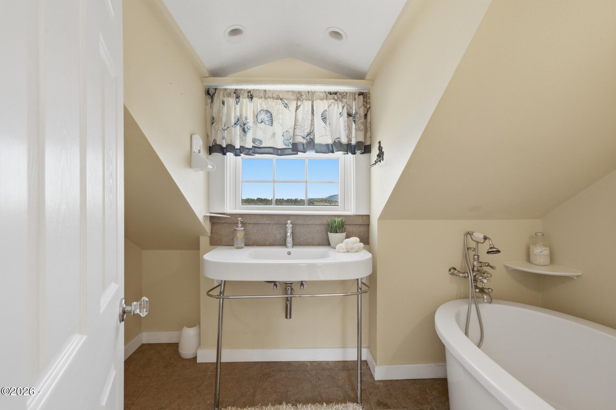 6860 Bayocean Road Northwest Tillamook, OR 97141 - Photo 26 of 63 Gallery Image 26