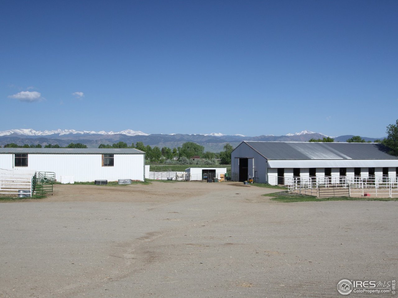 9143 Valmont Road Boulder, CO 80301 - Photo 3 of 10 Outbuildings
