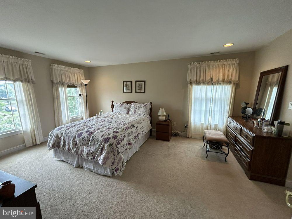 27 Banbury Road Lumberton, NJ 08048 - Photo 7 of 12 Gallery Image 7