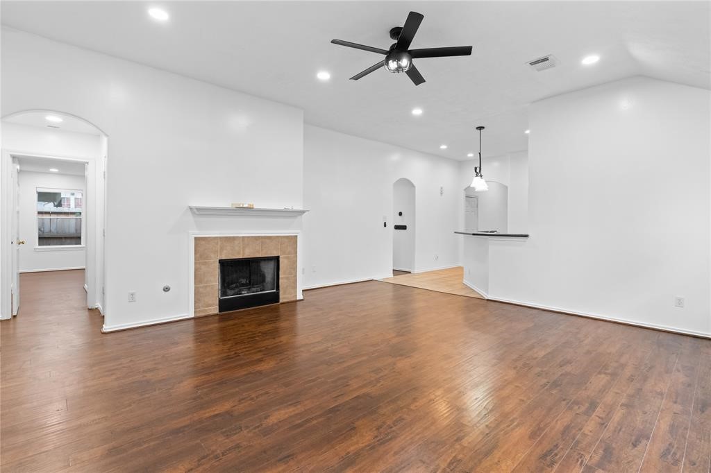 15323 Redbud Berry Way Cypress, TX 77433 - Photo 5 of 22