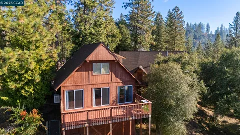 a house view with a outdoor space