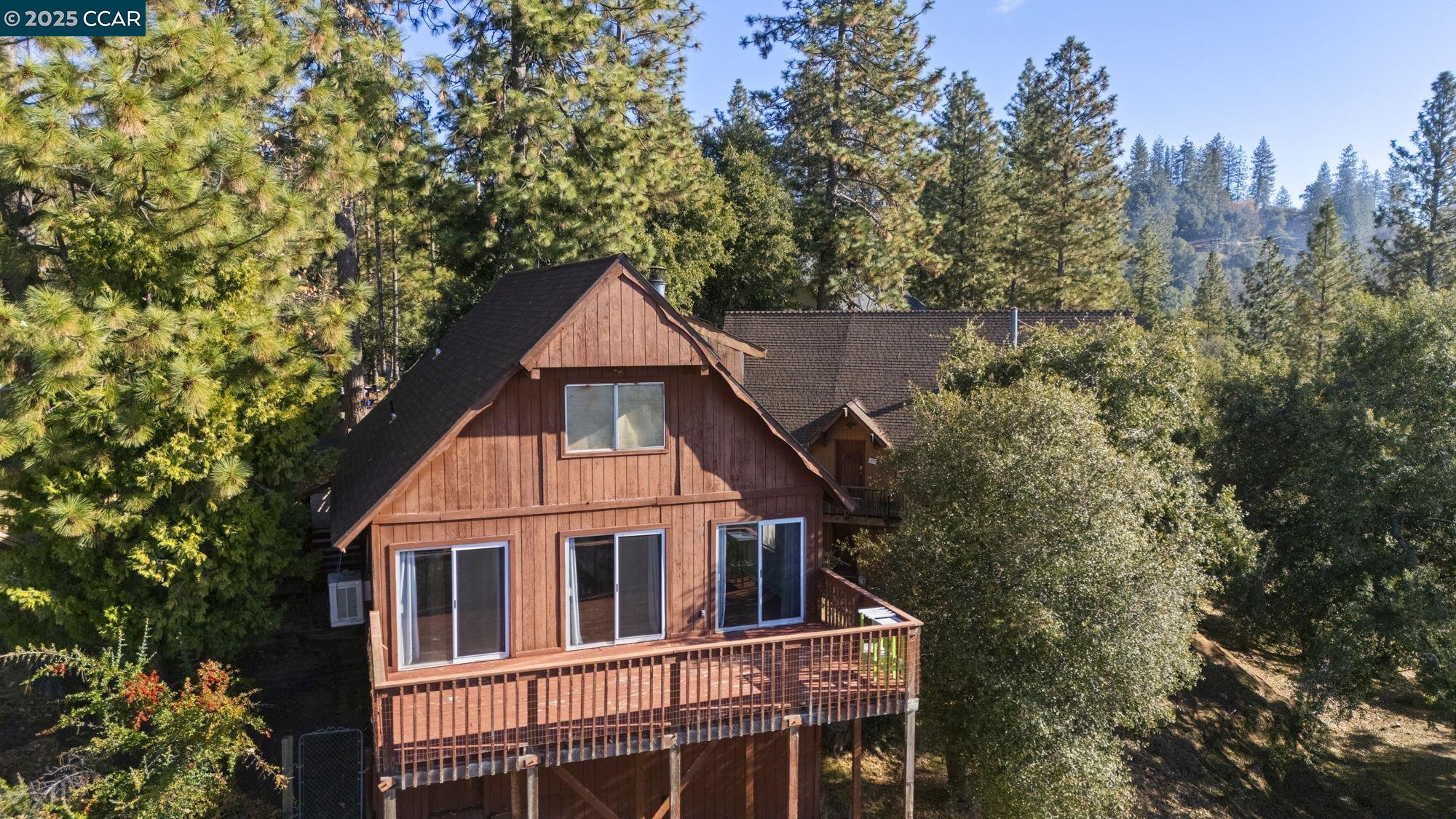 18957 Stag Circle Tuolumne, CA 95379 - Photo 20 of 22 a house view with a outdoor space