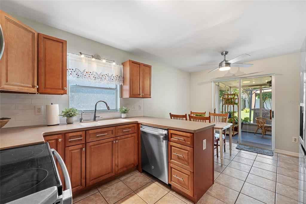 9332 Daney Street Gotha, FL 34734 - Photo 6 of 26