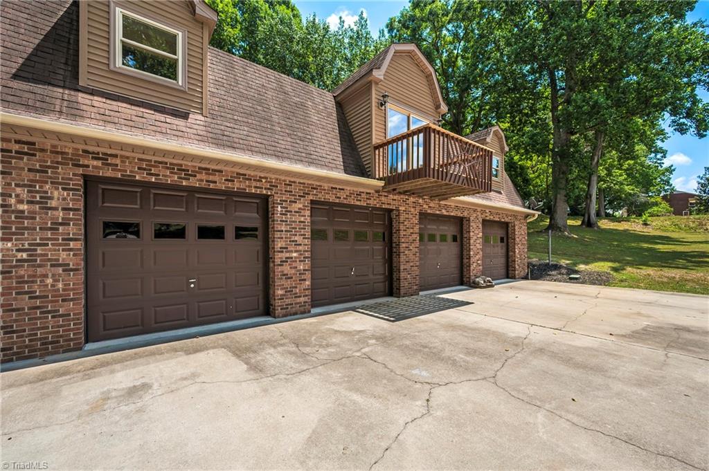 1016 Frye Bridge Road Clemmons, NC 27012 - Photo 6 of 32 Gallery Image 6