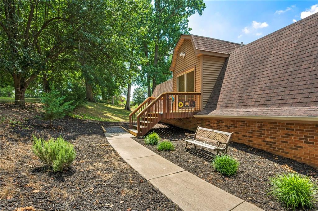1016 Frye Bridge Road Clemmons, NC 27012 - Photo 8 of 32 Gallery Image 8