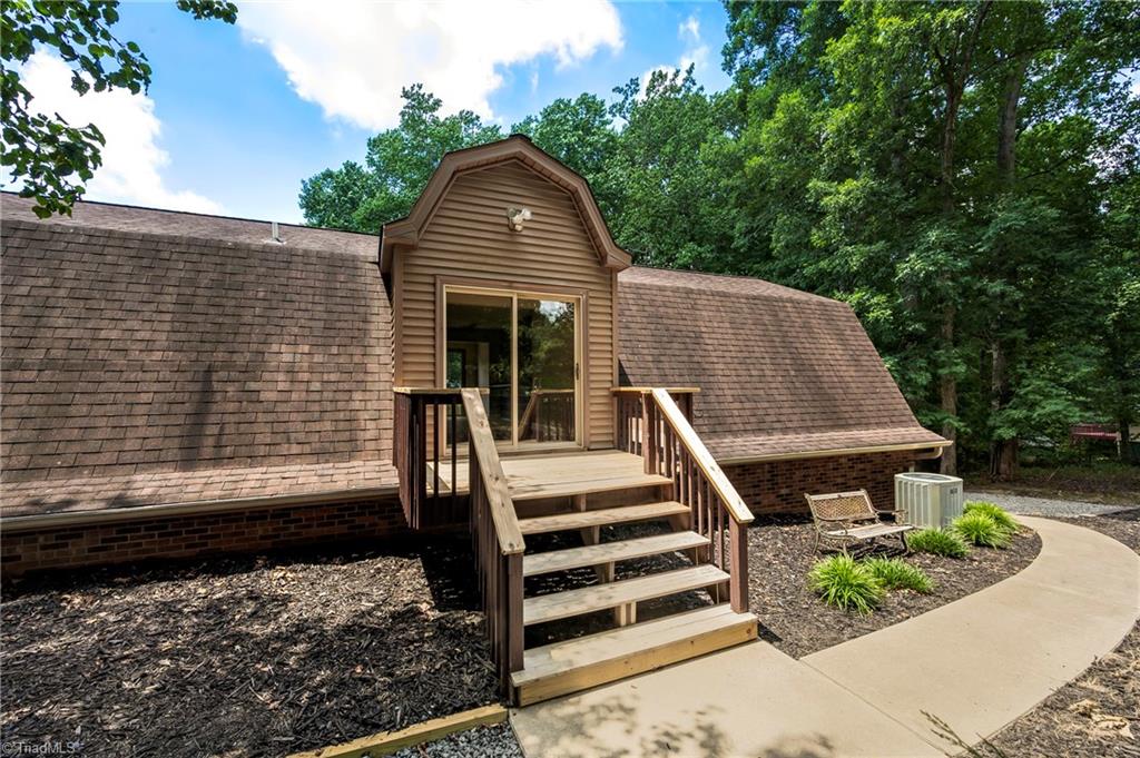 1016 Frye Bridge Road Clemmons, NC 27012 - Photo 9 of 32 Gallery Image 9