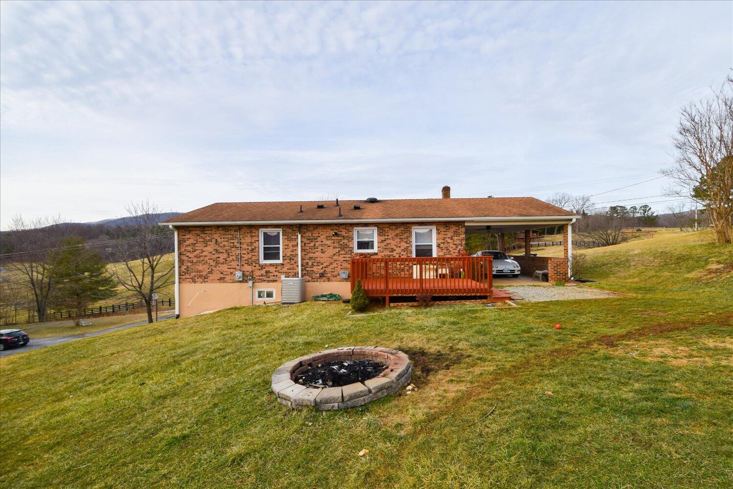 711 Mountain Pass Road Blue Ridge, VA 24064 - Photo 21 of 24 21-711 Mountain Pass-21