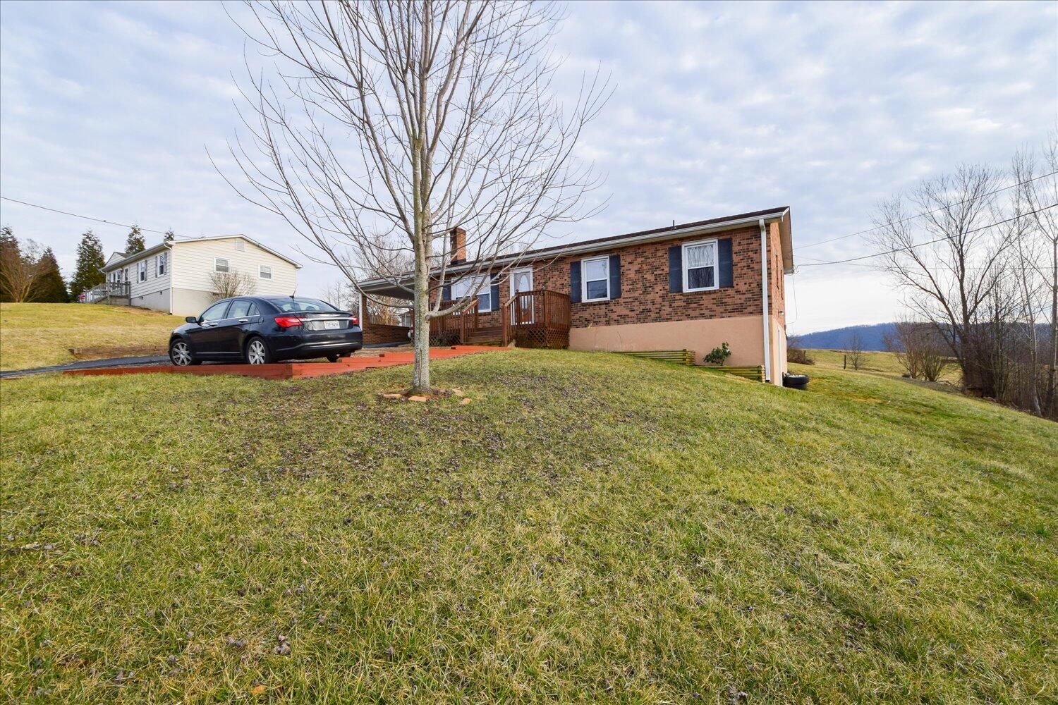 711 Mountain Pass Road Blue Ridge, VA 24064 - Photo 23 of 24 23-711 Mountain Pass-23