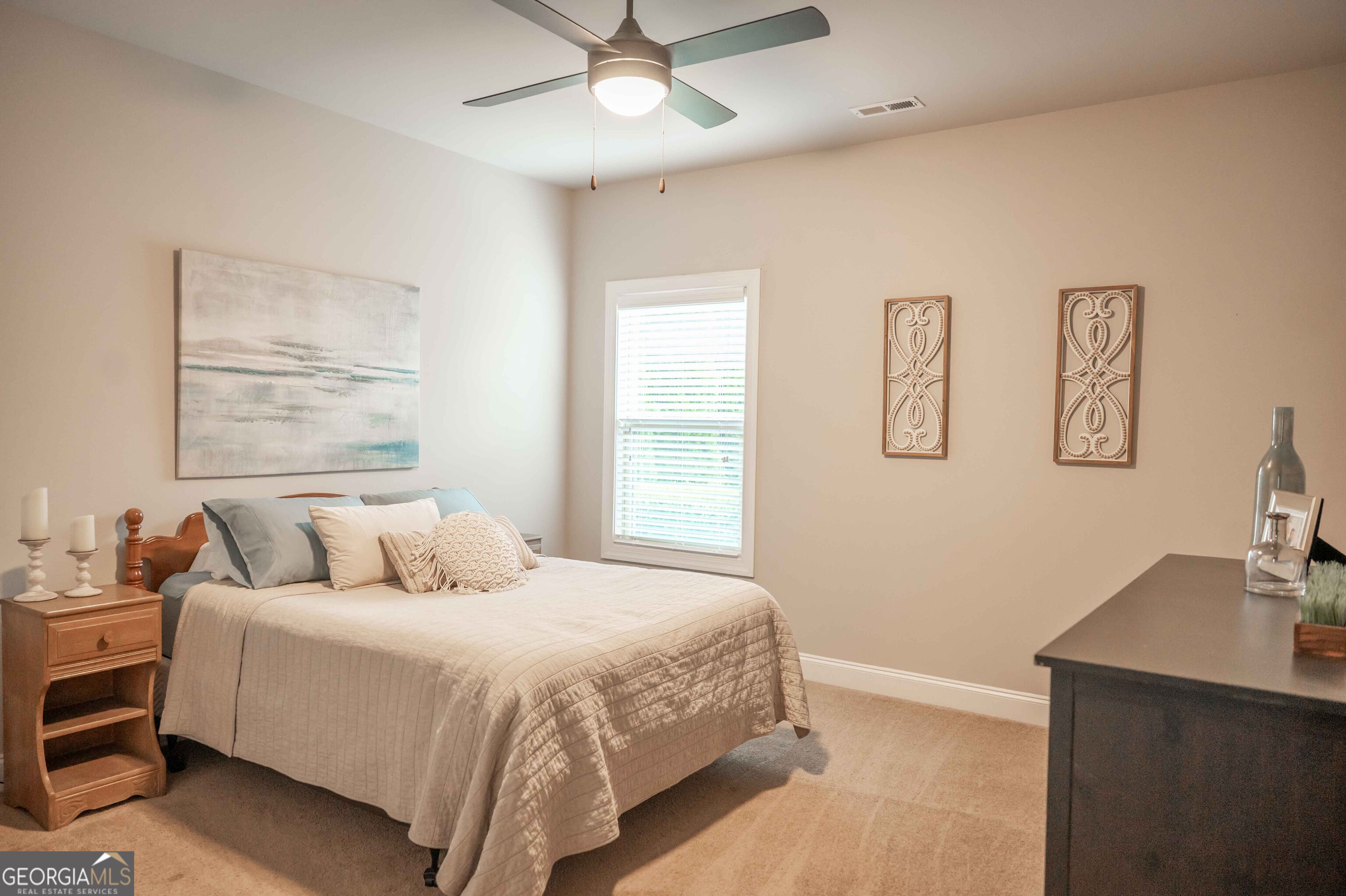 415 EAS Way Fayetteville, GA 30215 - Photo 23 of 70 a bedroom with a bed and a desk