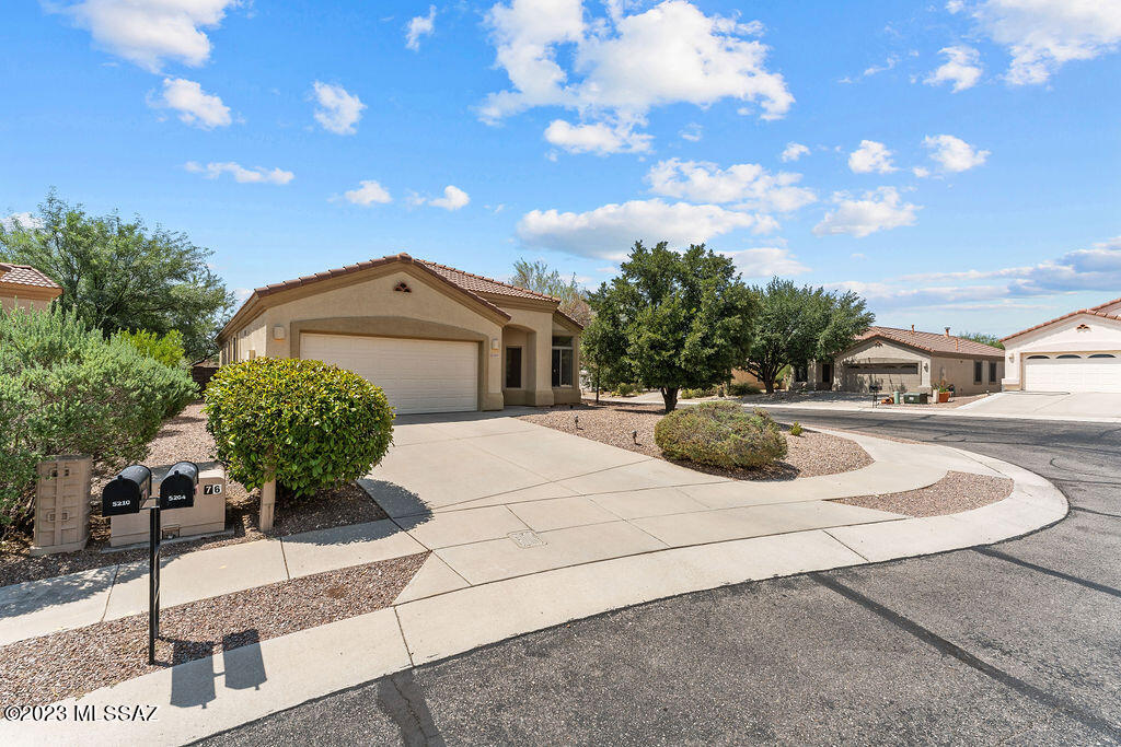 5204 North Spring Pointe Place Tucson, AZ 85749 - Photo 3 of 43 Gallery Image 3