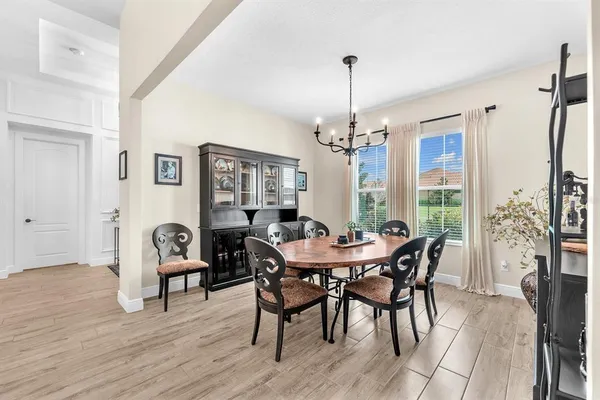 $926,777 | 5210 Alafia Falls Drive, Lithia, FL 33547