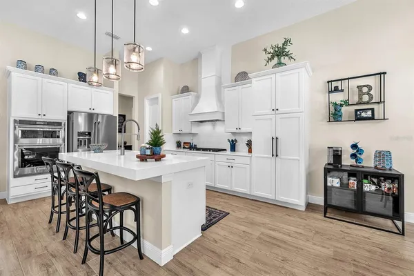 $926,777 | 5210 Alafia Falls Drive, Lithia, FL 33547