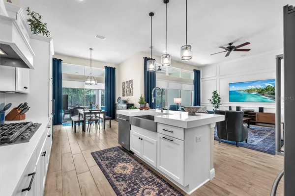 $926,777 | 5210 Alafia Falls Drive, Lithia, FL 33547