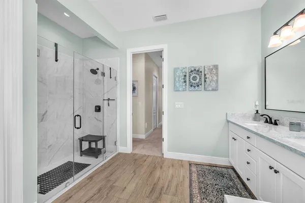 $926,777 | 5210 Alafia Falls Drive, Lithia, FL 33547