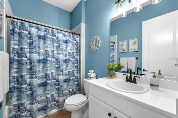 $926,777 | 5210 Alafia Falls Drive, Lithia, FL 33547