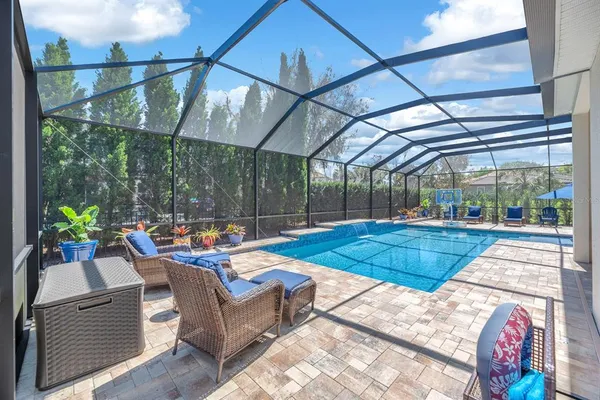 $926,777 | 5210 Alafia Falls Drive, Lithia, FL 33547