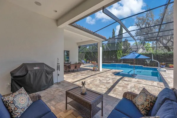 $926,777 | 5210 Alafia Falls Drive, Lithia, FL 33547