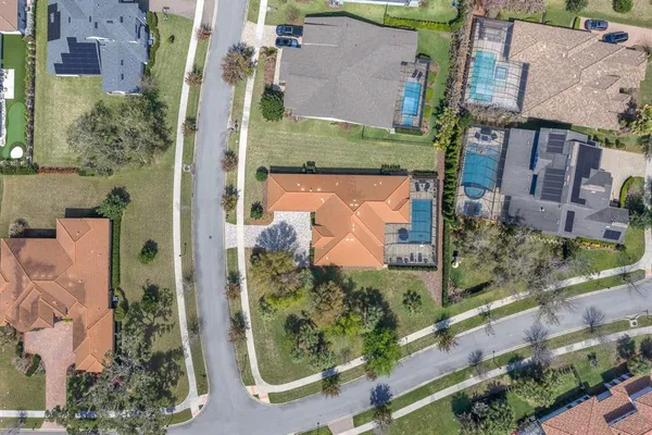 $926,777 | 5210 Alafia Falls Drive, Lithia, FL 33547