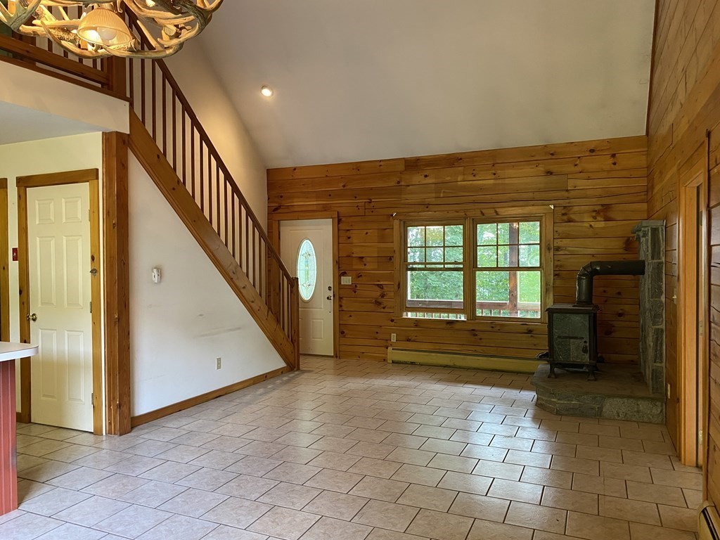 72 North Hillside Road Deerfield, MA 01373 - Photo 7 of 29 a view of entryway