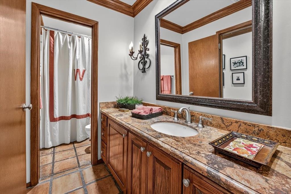 4204 Ledgeview Road Fort Worth, TX 76109 - Photo 28 of 37 Gallery Image 28
