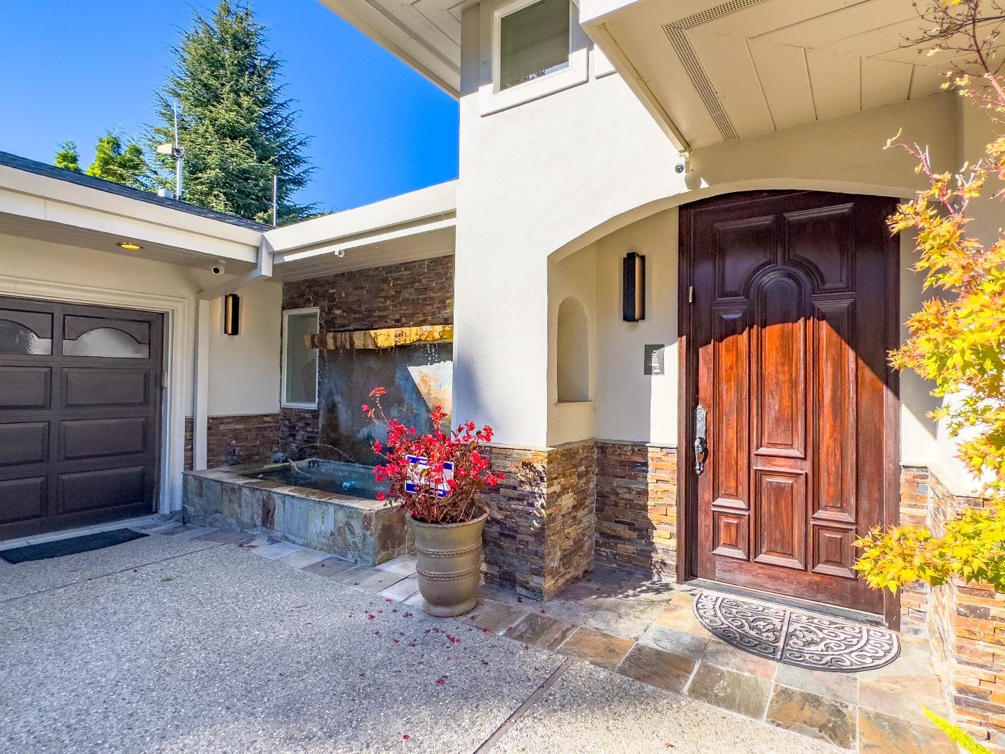 250 Darrell Road Hillsborough, CA 94010 - Photo 4 of 85