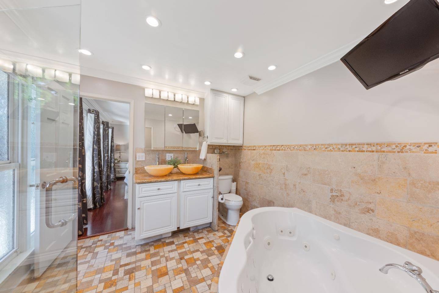 250 Darrell Road Hillsborough, CA 94010 - Photo 52 of 85