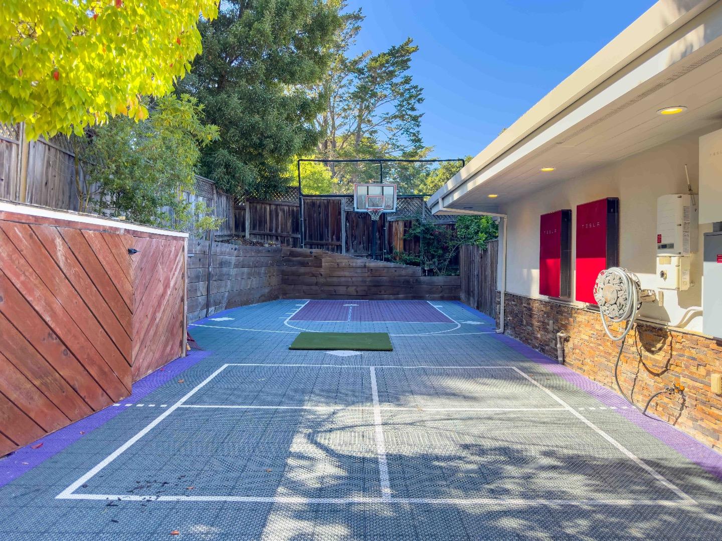 250 Darrell Road Hillsborough, CA 94010 - Photo 62 of 85