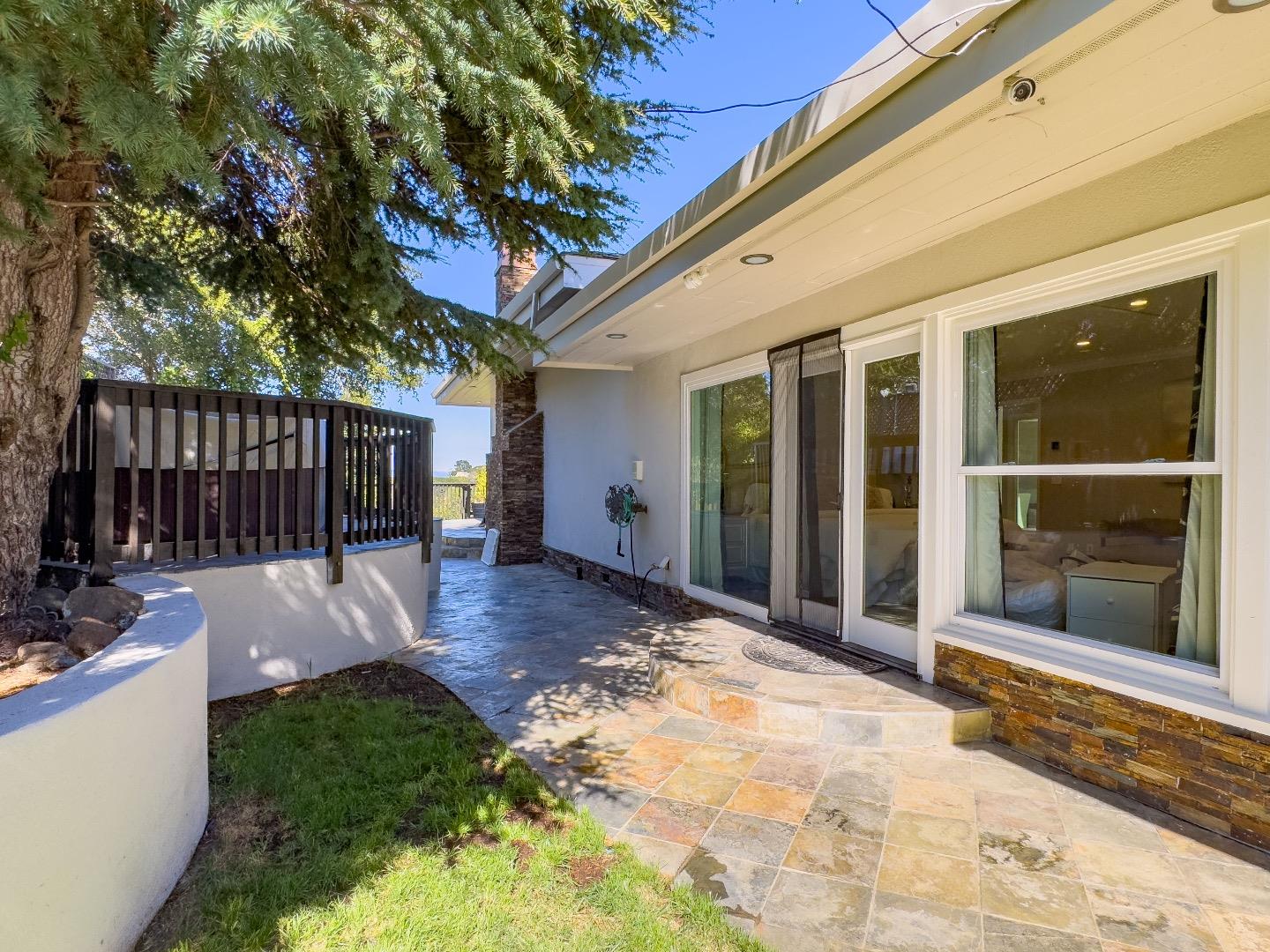 250 Darrell Road Hillsborough, CA 94010 - Photo 67 of 85