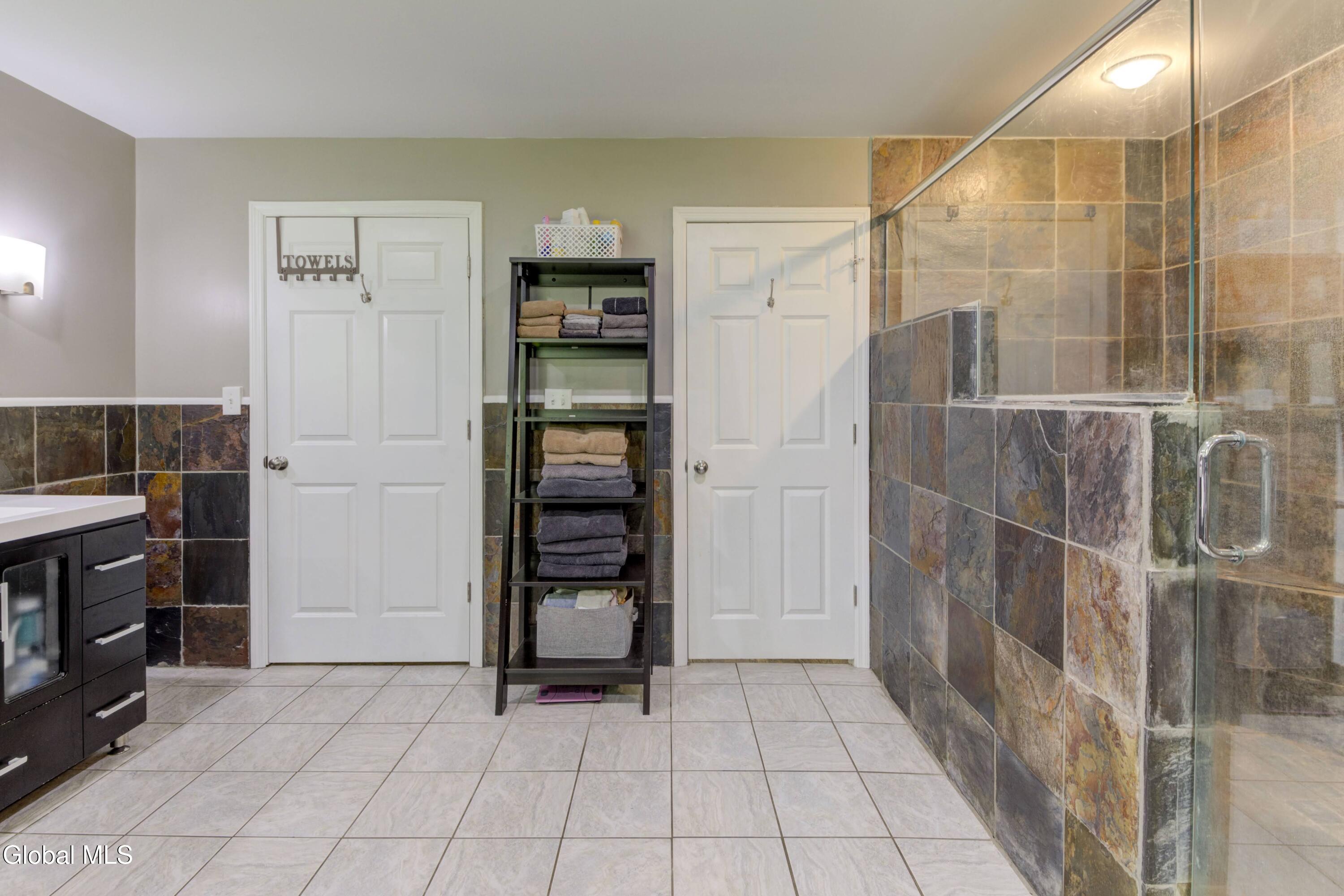 342 Closson Road Schenectady, NY 12302 - Photo 29 of 63 342 Closson Rd-24