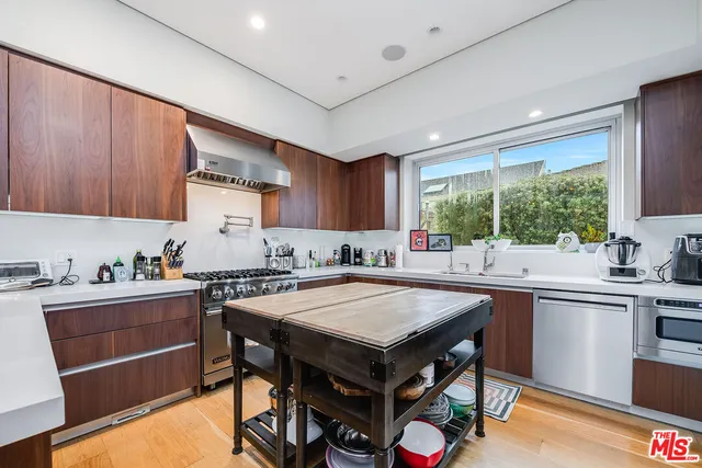 $3,450,000 | 2015 Purdue Avenue, Los Angeles, CA 90025