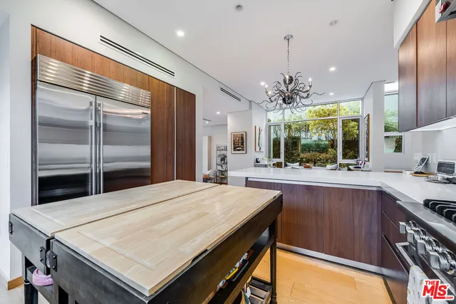 $3,450,000 | 2015 Purdue Avenue, Los Angeles, CA 90025