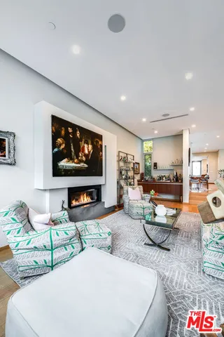 $3,450,000 | 2015 Purdue Avenue, Los Angeles, CA 90025