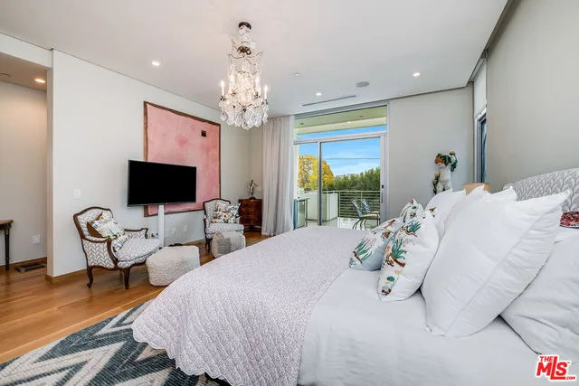 $3,450,000 | 2015 Purdue Avenue, Los Angeles, CA 90025