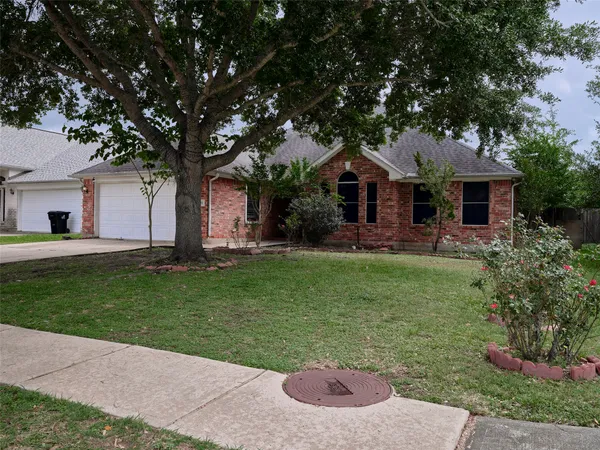 $244,900 | 2451 Teresa Drive, Rosenberg, TX 77471