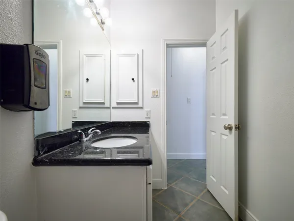 $244,900 | 2451 Teresa Drive, Rosenberg, TX 77471