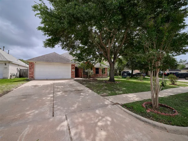 $244,900 | 2451 Teresa Drive, Rosenberg, TX 77471