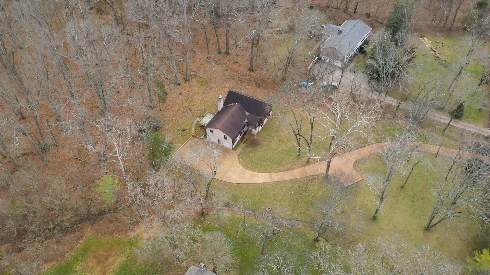 2124 Hillsboro Road Franklin, TN 37069 - Photo 3 of 44 a bathroom with a shower