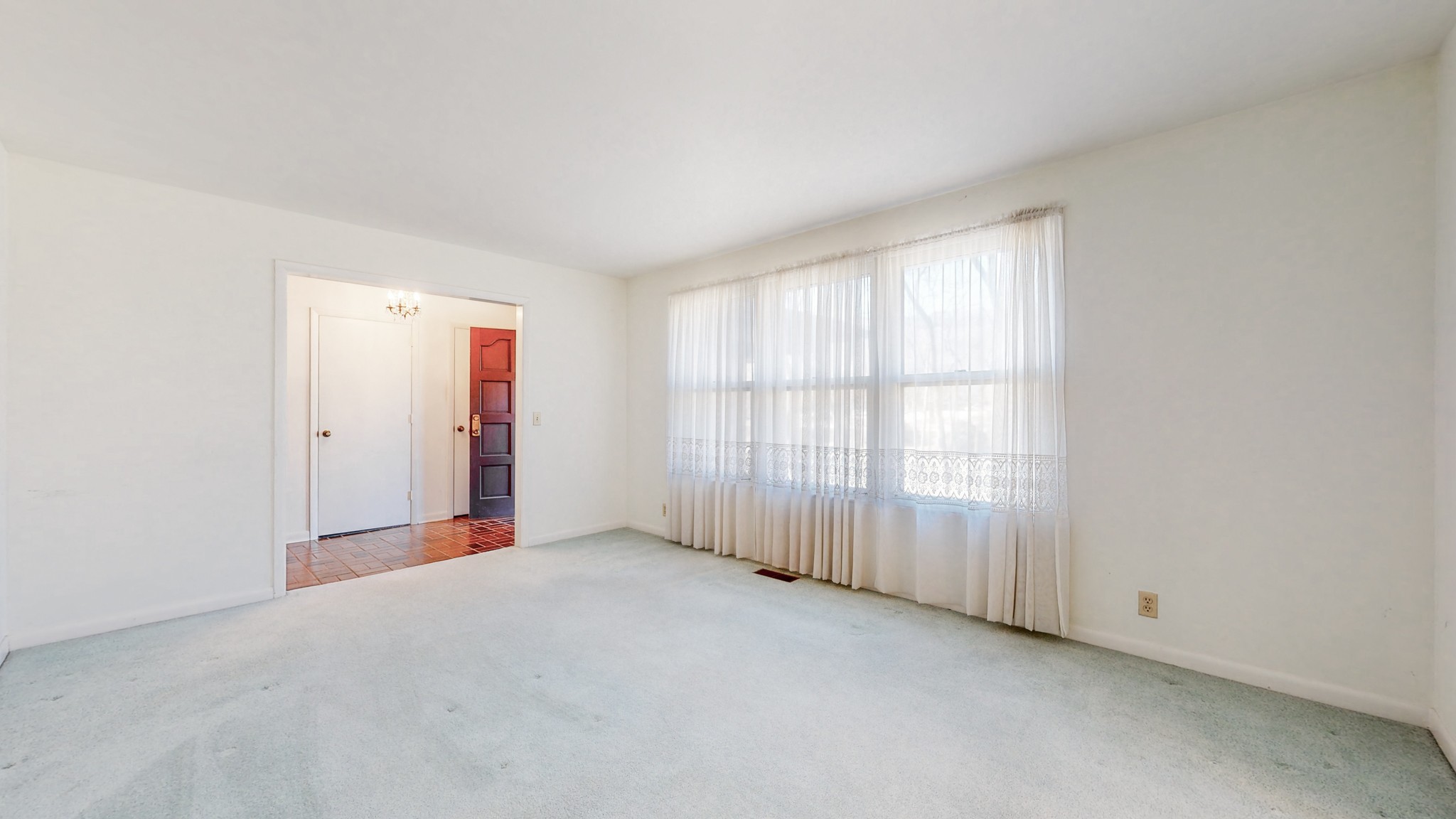 2124 Hillsboro Road Franklin, TN 37069 - Photo 8 of 44 an empty room with windows