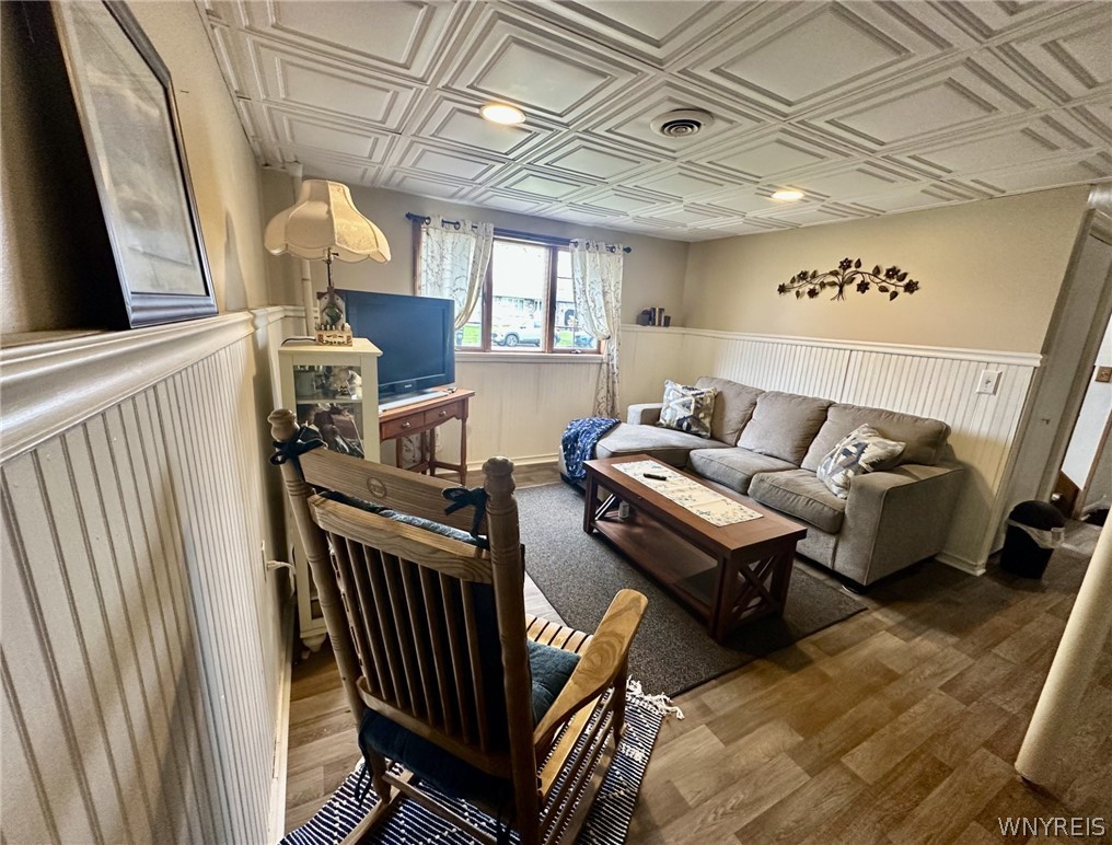 149 Hillpine Road Cheektowaga, NY 14227 - Photo 18 of 37