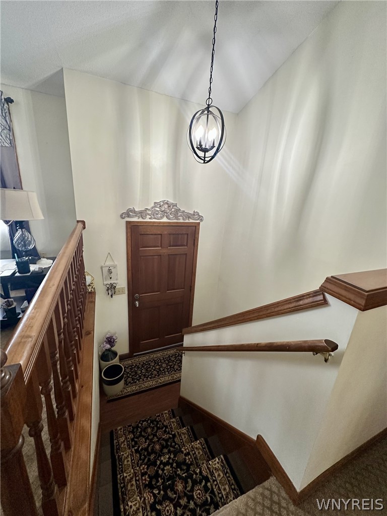 149 Hillpine Road Cheektowaga, NY 14227 - Photo 2 of 37