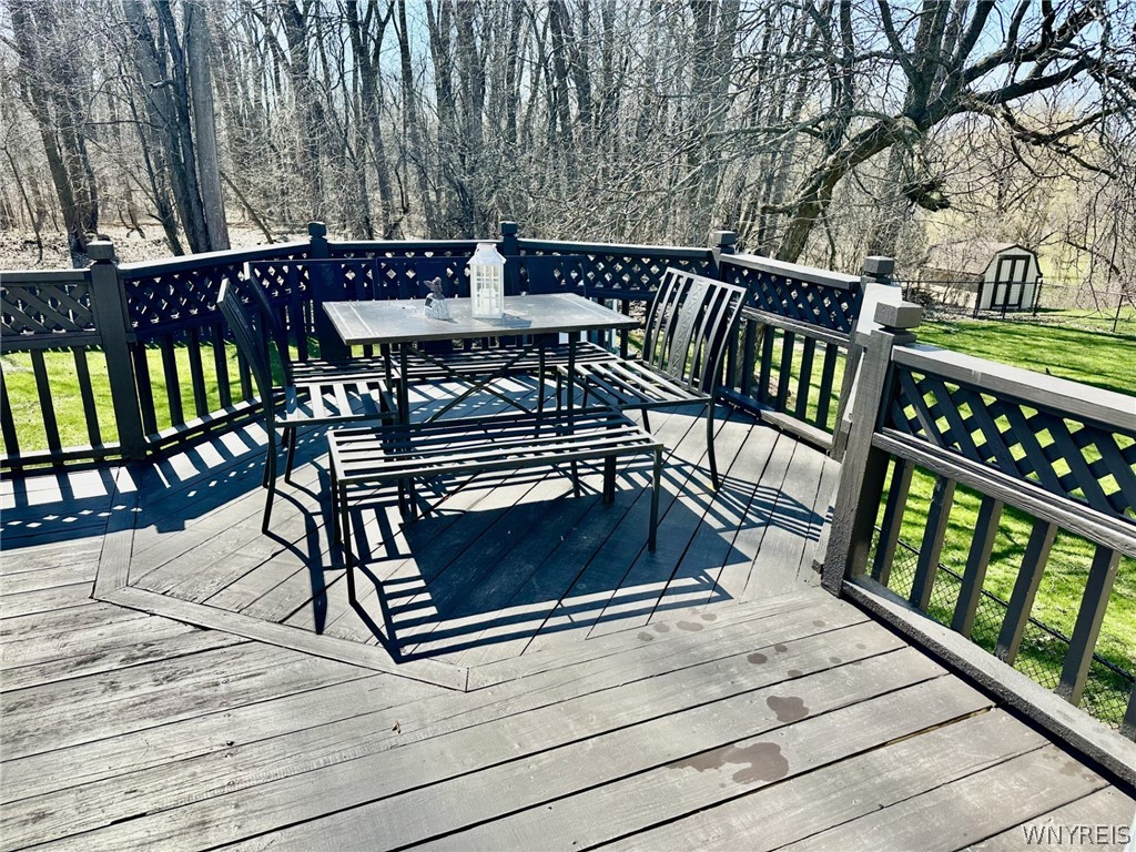 149 Hillpine Road Cheektowaga, NY 14227 - Photo 23 of 37