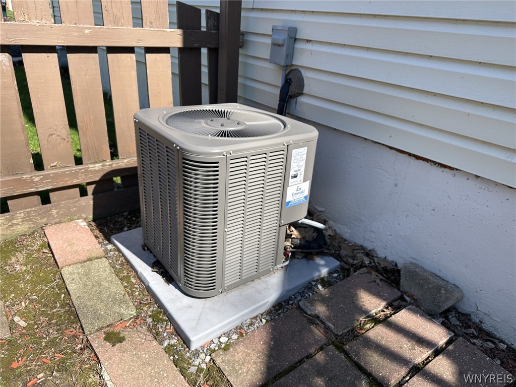 149 Hillpine Road Cheektowaga, NY 14227 - Photo 33 of 37